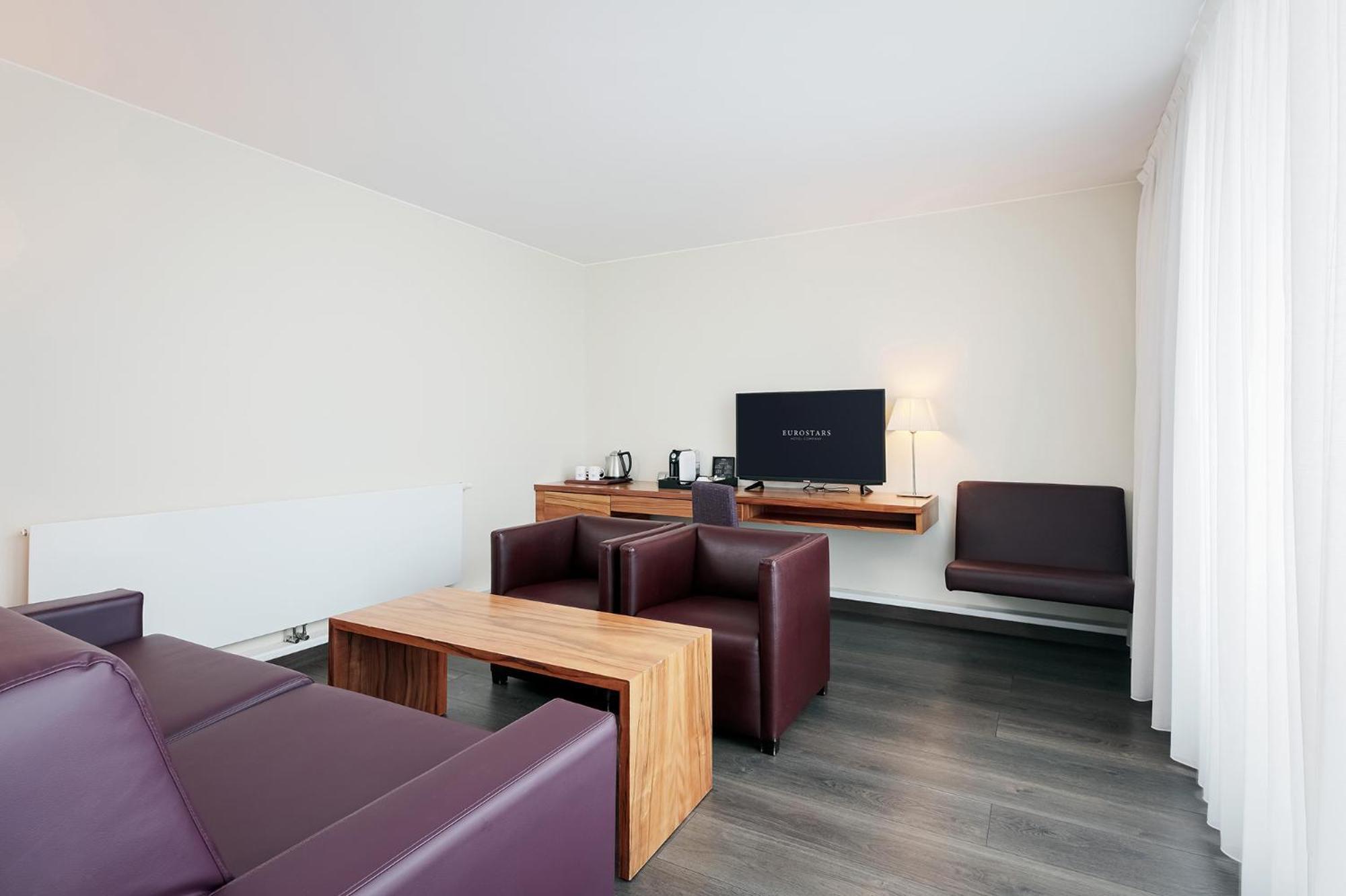 Hotel Eurostars Embassy 4*