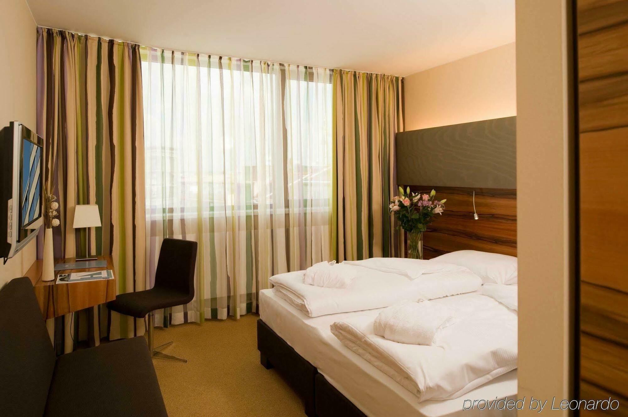 Eurostars Embassy Hotel